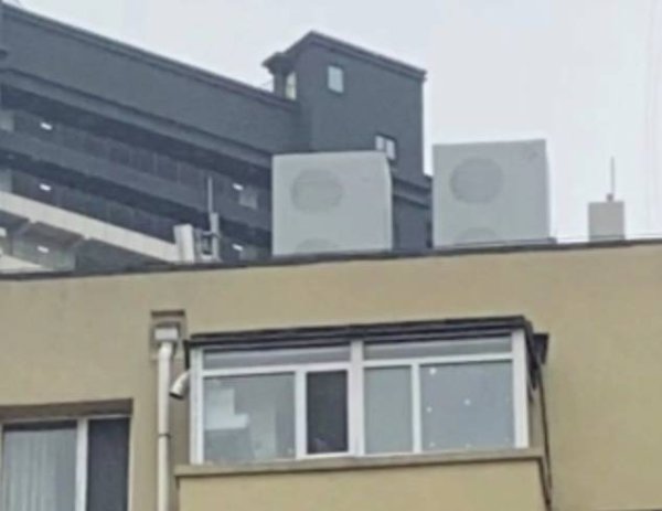 双融配资 楼顶装基站邻居收9万租金，顶楼住户竟毫不知情？