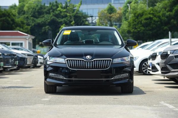 快牛策略 2025款斯柯达速派来袭，剑指本田雅阁！